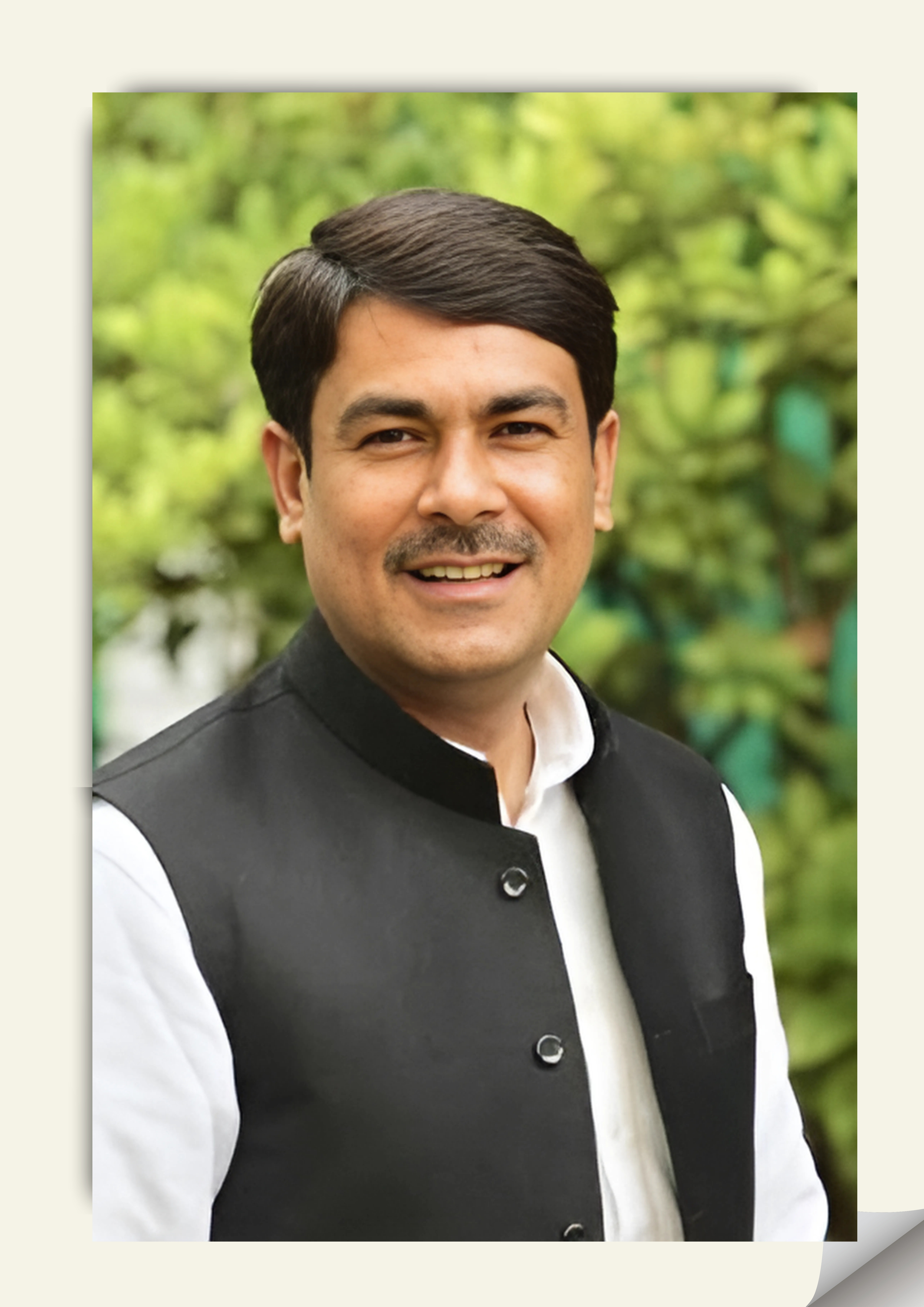 आनंद भदौरिया